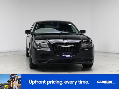 2018 Chrysler 300 Touring