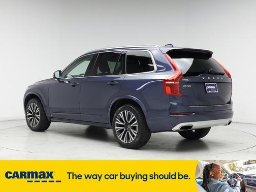 2021 Volvo XC90 T6 Momentum