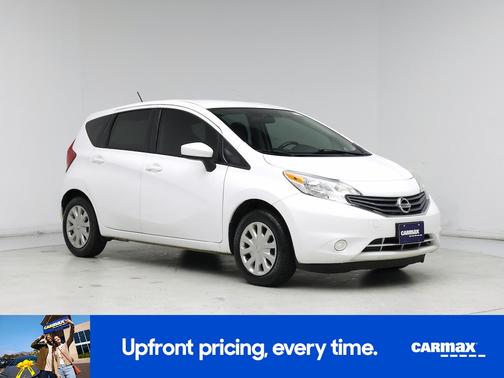 2016 Nissan Versa SV