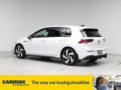 2022 Volkswagen Golf GTI SE