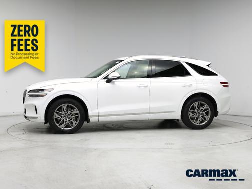 White 2023 Genesis GV70