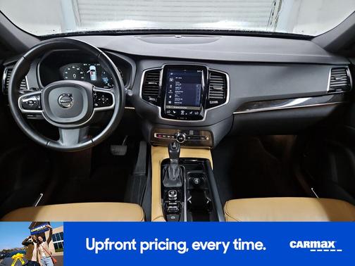 2018 Volvo XC90 T6 Momentum