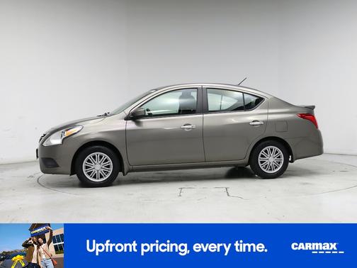 2015 Nissan Versa SV