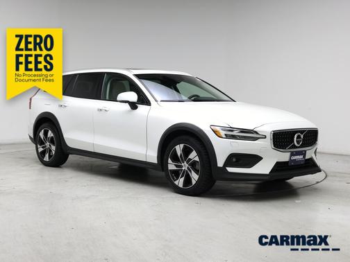 White 2020 Volvo V60 Cross Country T5