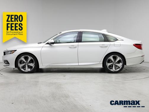White 2018 Honda Accord Touring