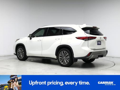 White 2021 Toyota Highlander Platinum
