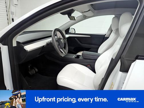 White 2024 Tesla Model Y Long Range