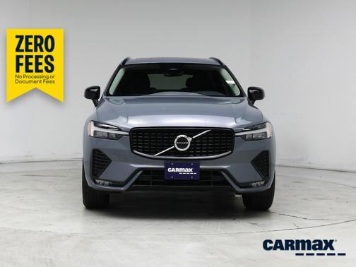 Gray 2024 Volvo XC60 B5 Core Dark Theme