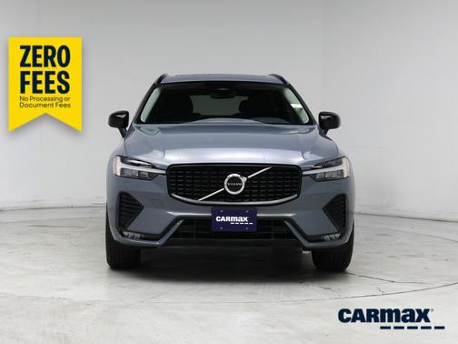 Gray 2024 Volvo XC60 B5 Core Dark Theme