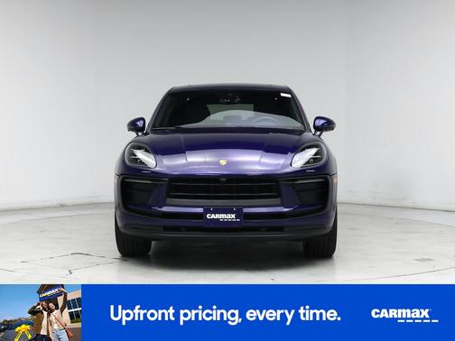 2022 Porsche Macan Base (PDK)