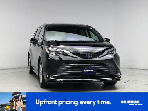 2022 Toyota Sienna Platinum