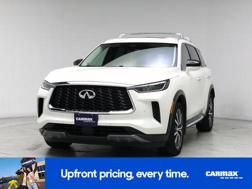 White 2023 INFINITI QX60 Sensory