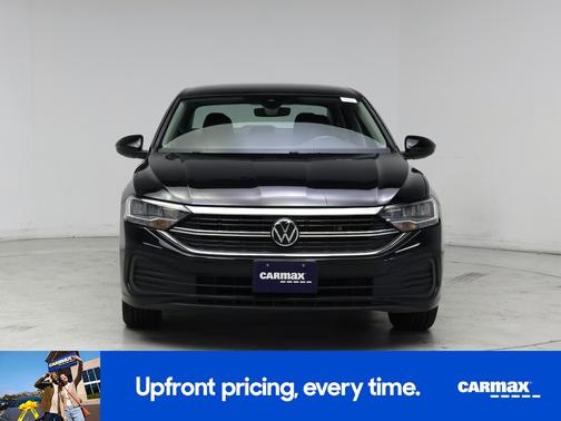 Gray 2024 Volkswagen Jetta SE
