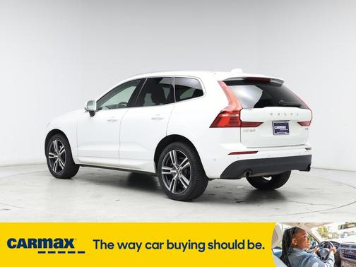 2018 Volvo XC60 T6 Momentum
