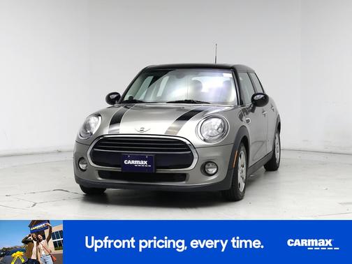 2017 MINI Hardtop Cooper