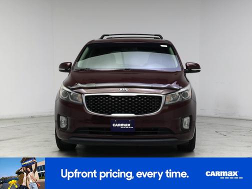 Red 2018 Kia Sedona SX