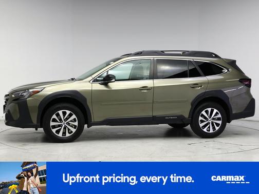 Green 2024 Subaru Outback Premium