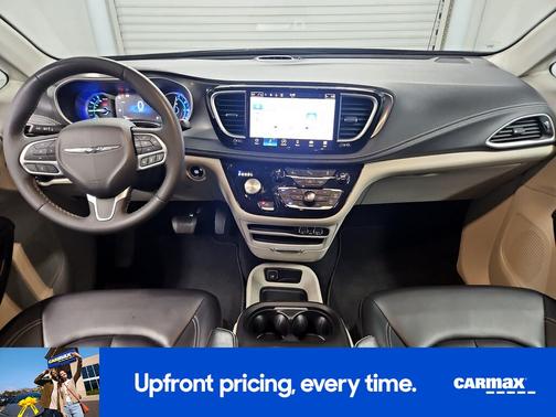 2023 Chrysler Pacifica Hybrid Touring L