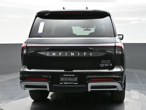 2025 INFINITI QX80 Luxe