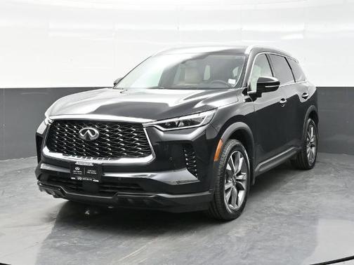 Mineral Black 2023 INFINITI QX60 LUXE