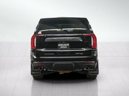 Onyx Black 2022 GMC Yukon AT4