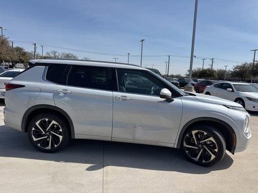 2022 Mitsubishi Outlander SEL