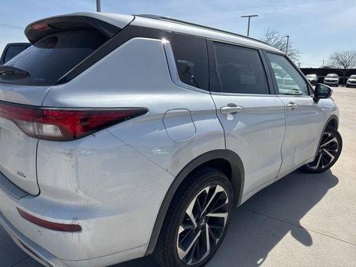 2022 Mitsubishi Outlander SEL