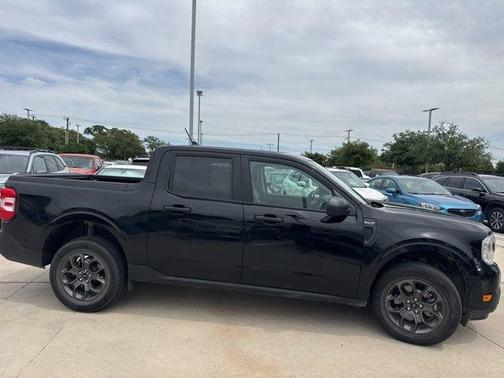 Shadow Black 2024 Ford Maverick XLT
