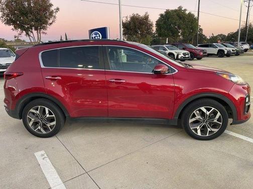 2022 Kia Sportage EX