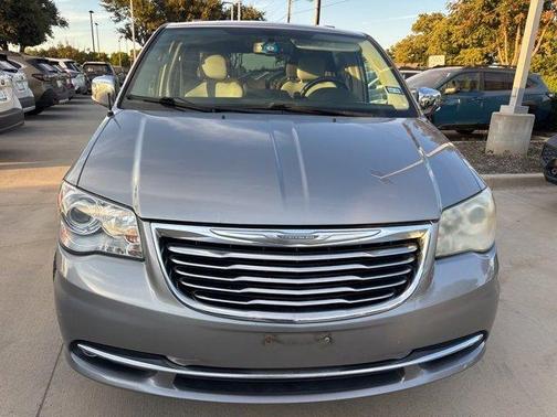 2014 Chrysler Town & Country Limited