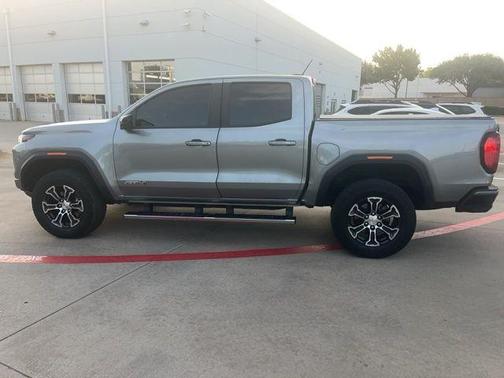Sterling 2023 GMC Canyon AT4