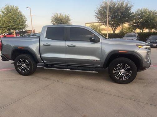 Sterling 2023 GMC Canyon AT4