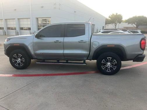 Sterling 2023 GMC Canyon AT4