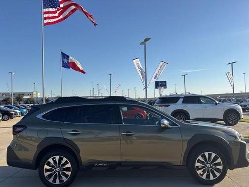 2025 Subaru Outback Touring