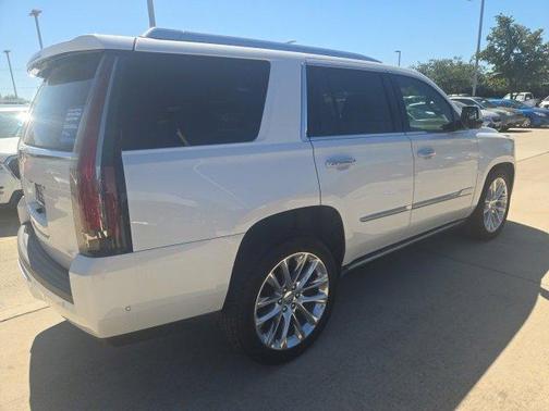 2020 Cadillac Escalade Premium Luxury