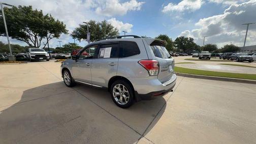 Ice Silver Metallic 2017 Subaru Forester 2.5i Touring