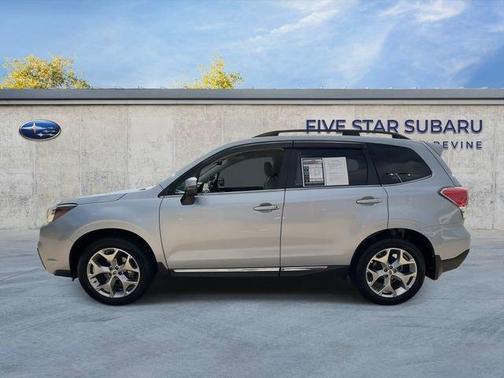 Ice Silver Metallic 2017 Subaru Forester 2.5i Touring