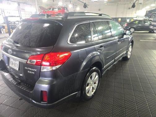 2011 Subaru Outback 3.6R Limited