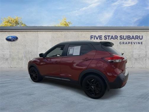 2020 Nissan Kicks SR