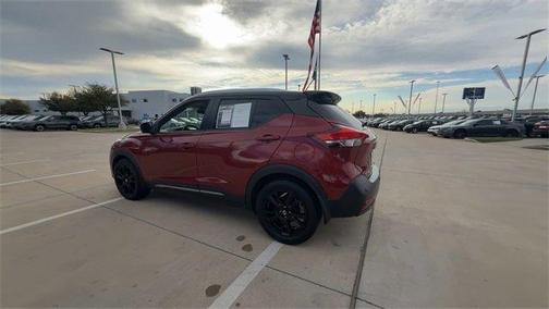 2020 Nissan Kicks SR