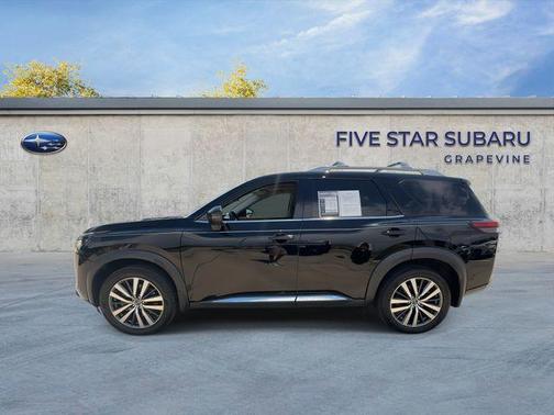 Black 2022 Nissan Pathfinder Platinum
