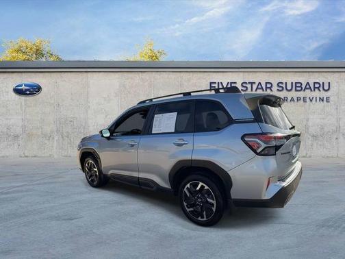 Ice Silver Metallic 2025 Subaru Forester Limited