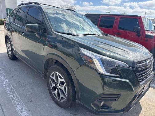 2023 Subaru Forester Premium