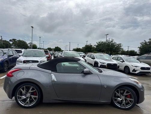 Gun Metallic 2014 Nissan 370Z Touring
