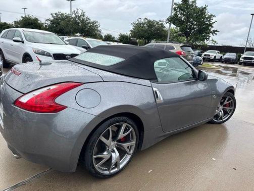 Gun Metallic 2014 Nissan 370Z Touring
