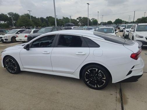 Glacial White Pearl 2023 Kia K5 GT-Line