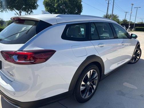 2018 Buick Regal TourX Preferred