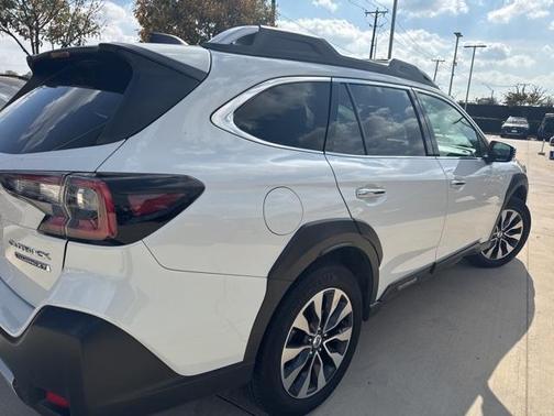 2023 Subaru Outback Touring XT