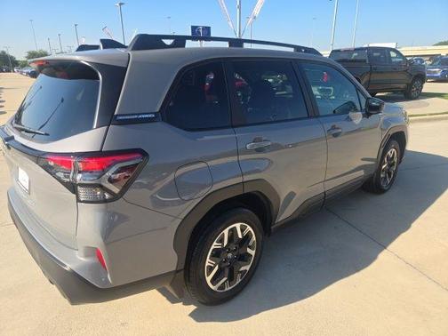 Riverrock Green 2026 Subaru Forester Premium