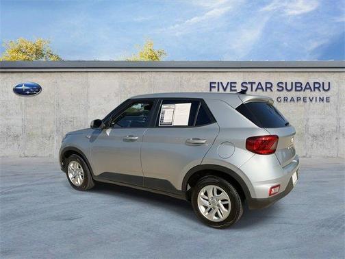 2022 Hyundai VENUE SE
